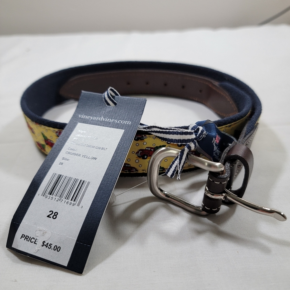 NWT Vineyard Vines Boy's Xmas Truck and Tree Canvas Club Belt Yellow 28